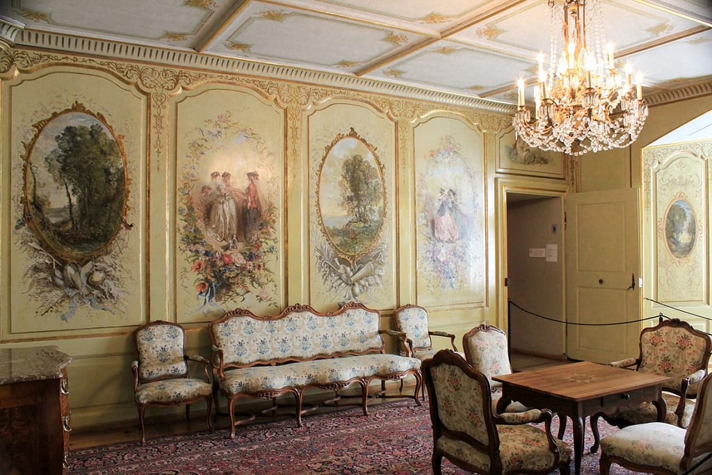 swiss-chocolate-Gruyeres-Castle-Room