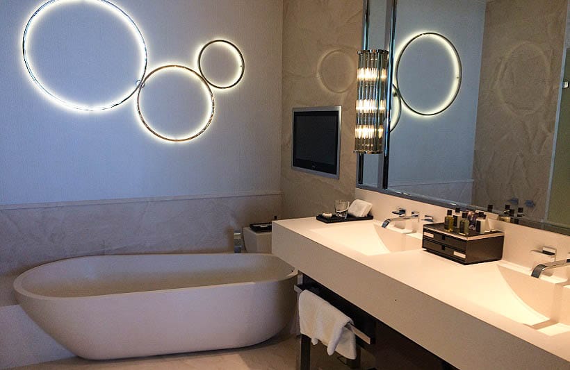 crown-towers-perth-bath-tub